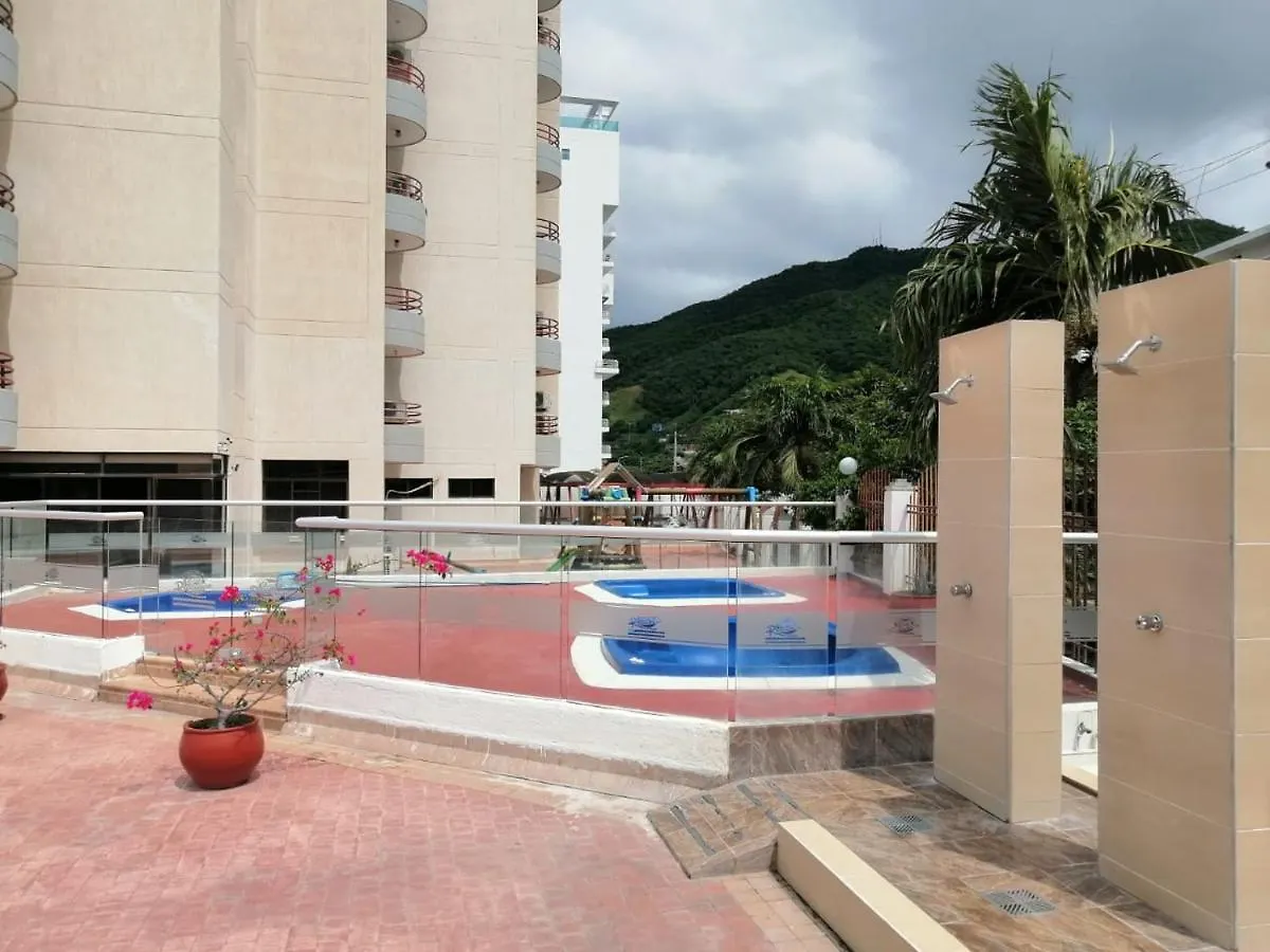 Condominio Nuevo Rodadero apto 501 torre A Santa Marta  Colombia